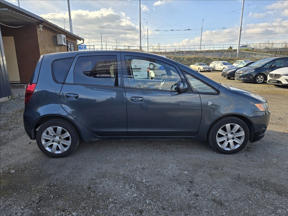 Mitsubishi Colt Hatchback 1,1 l 55 kw