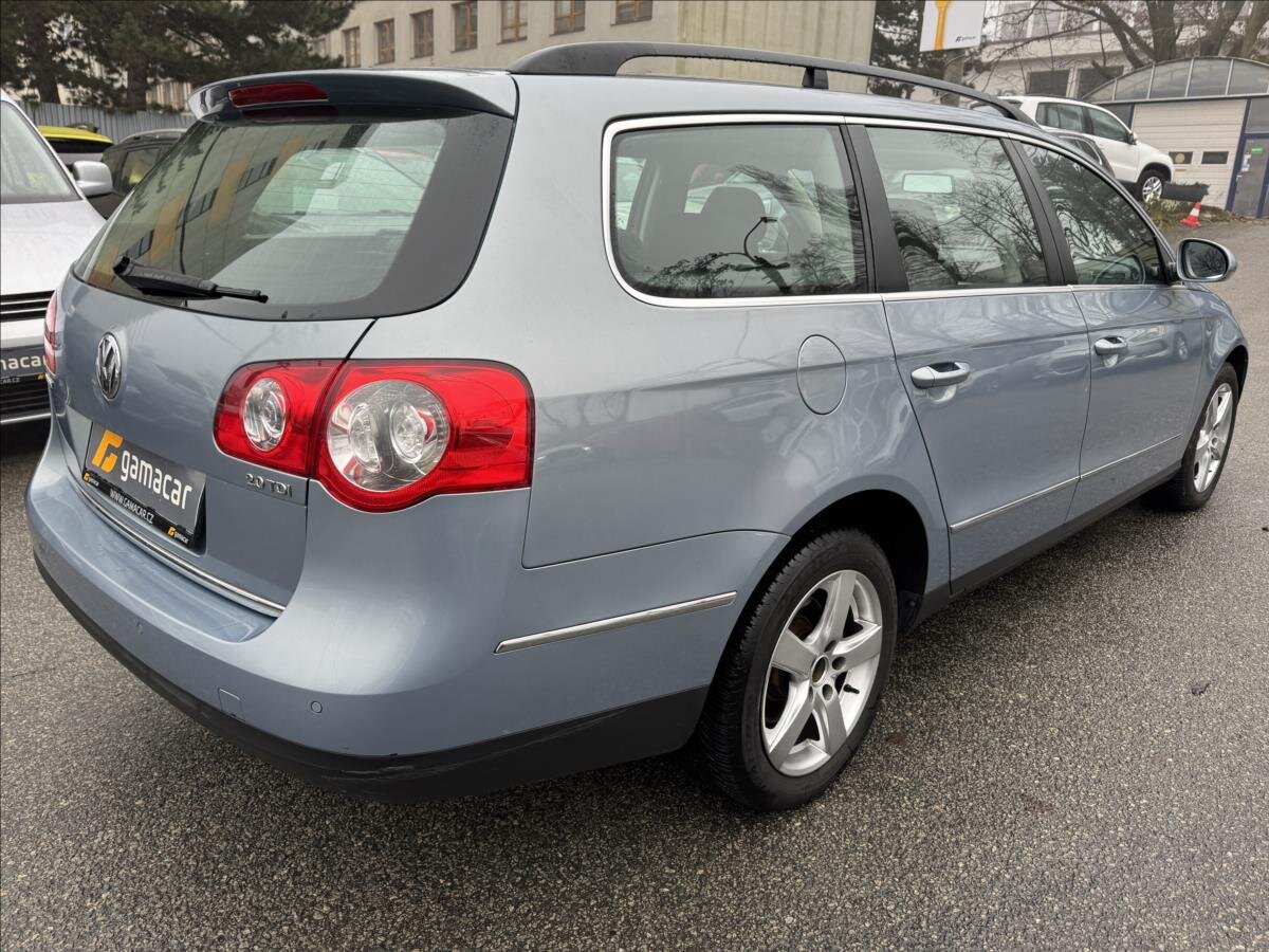 Volkswagen Passat Kombi 2,0 l 103 kw