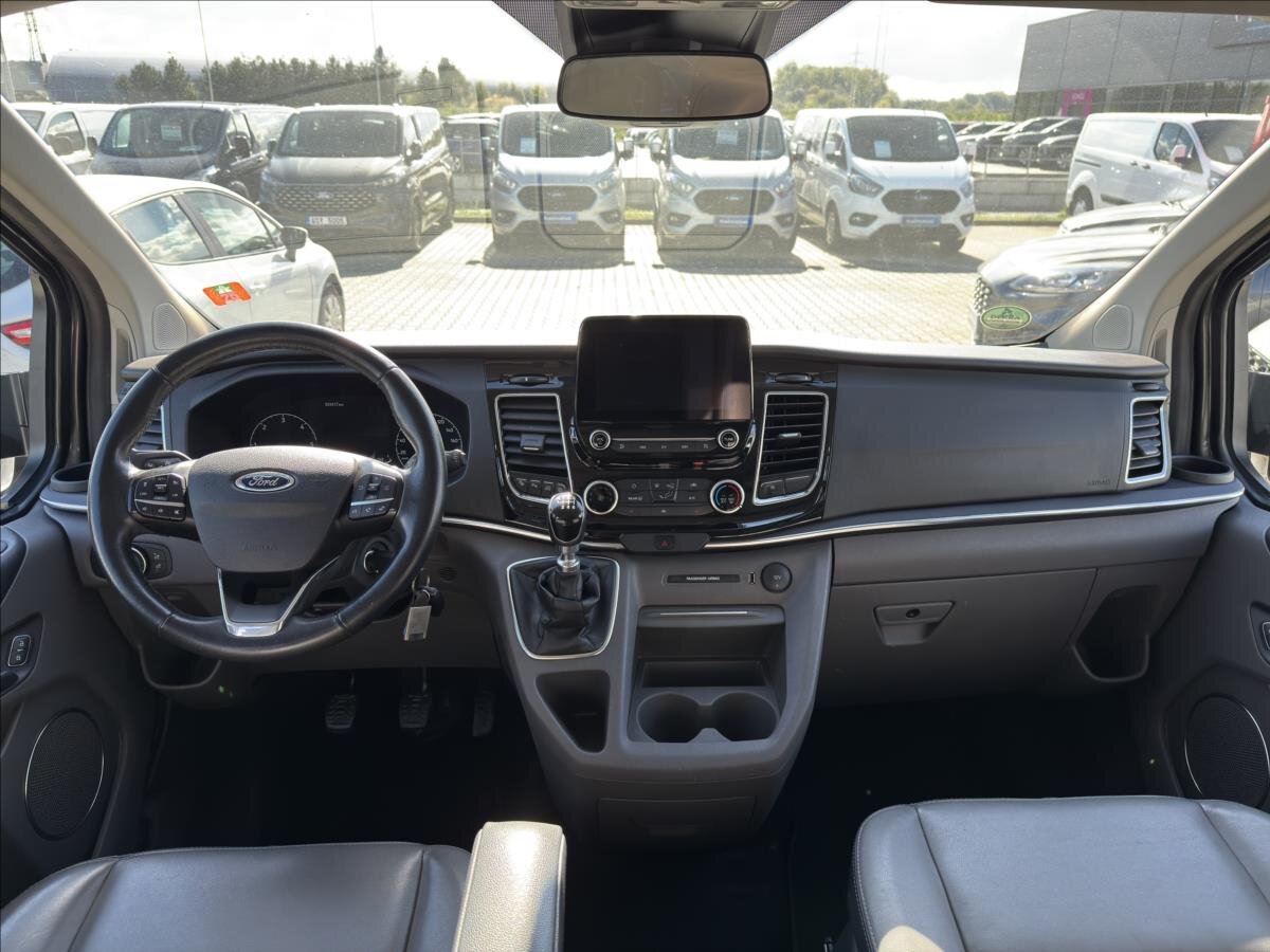 Ford Tourneo Custom Kombi 2,0 l 136 kw
