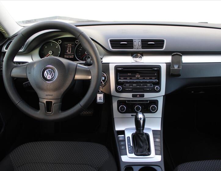 Volkswagen Passat 13