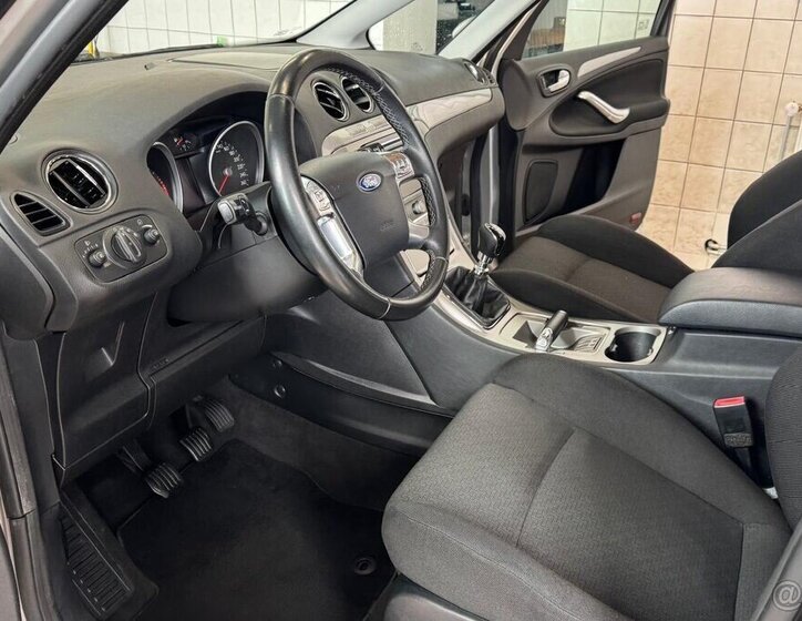 Ford S-MAX SUV / Terénní 0,0 103 kw