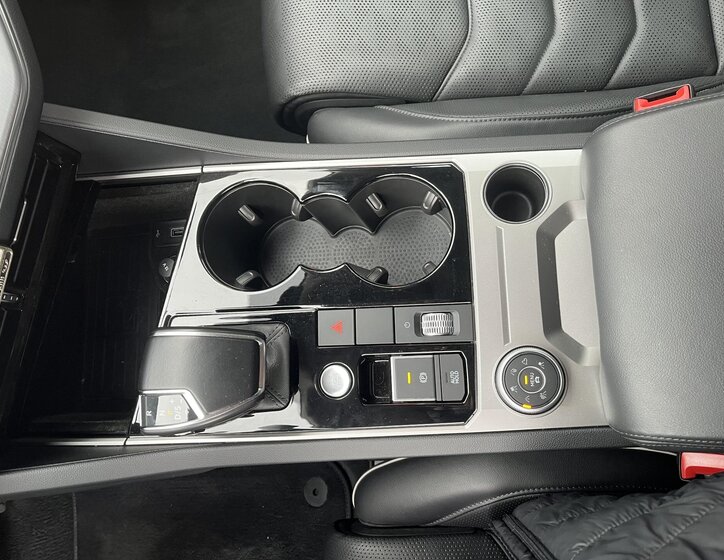 Volkswagen Touareg SUV 3,0 l 210 kw