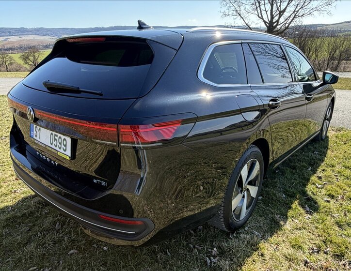 Volkswagen Passat Kombi 1,5 l 110 kw