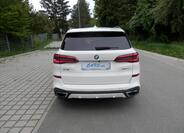 BMW X5 8