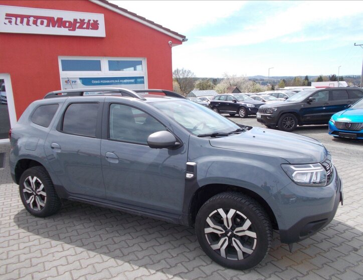 Dacia Duster SUV / Terénní 1,3 l 96 kw