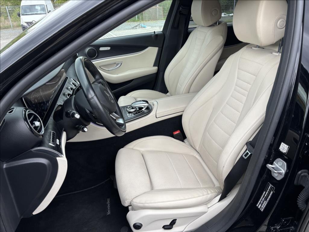 Mercedes-Benz Třídy E Kombi 2,0 l 143 kw