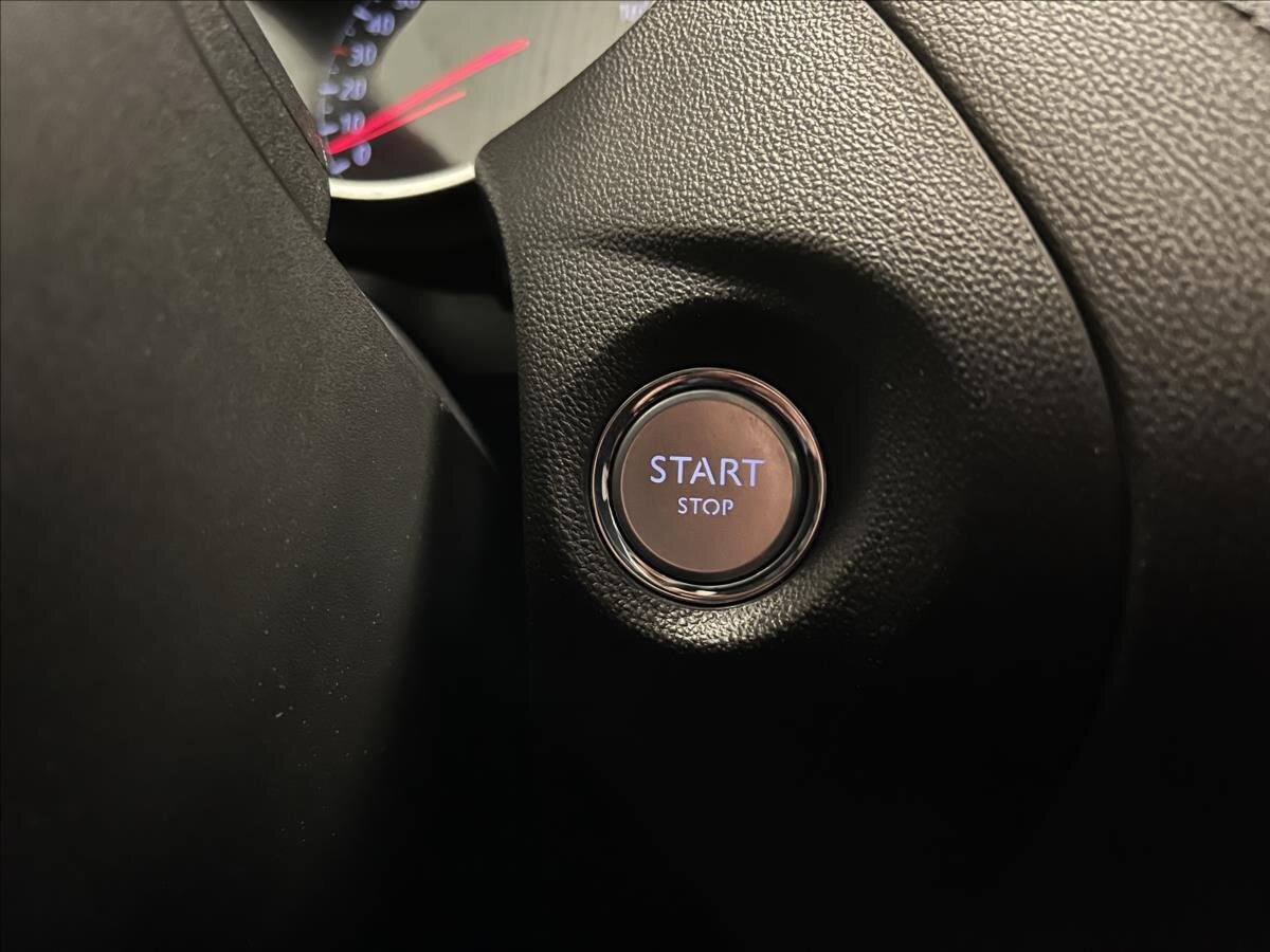 Opel Grandland X SUV / Terénní 1,2 l 96 kw