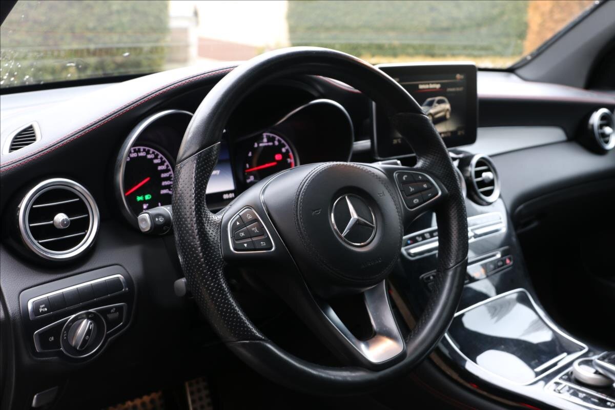 Mercedes-Benz GLC SUV / Terénní 3,0 l 270 kw