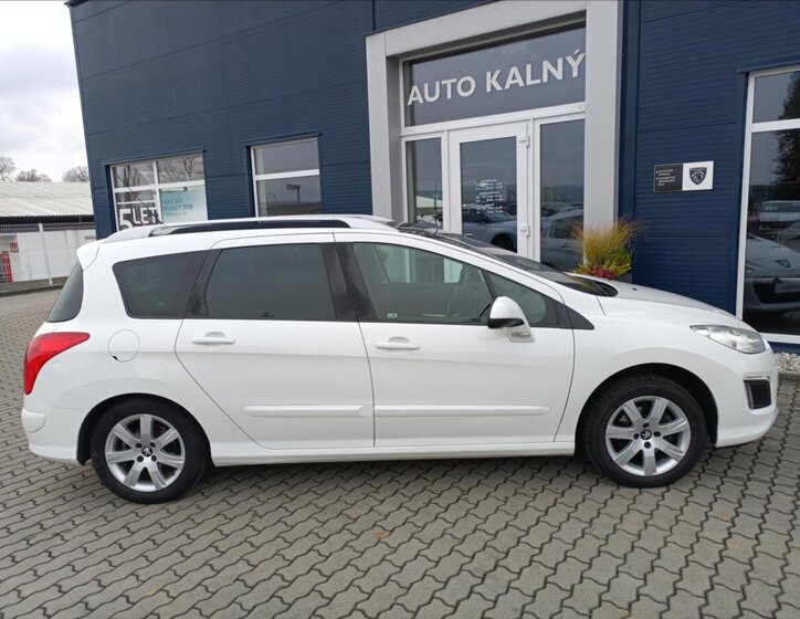 Peugeot 308 Kombi 1,6 l 686 kw