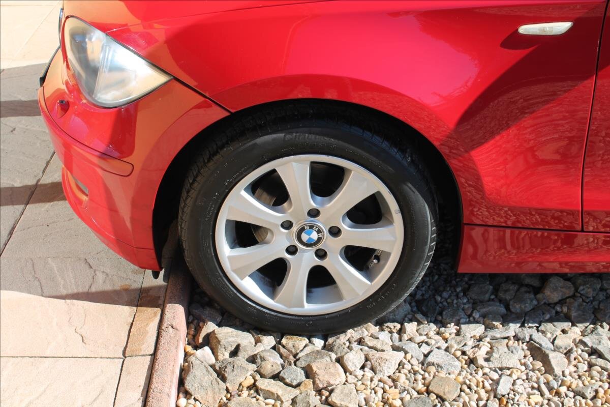 BMW Řada 1 Hatchback 2,0 l 105 kw