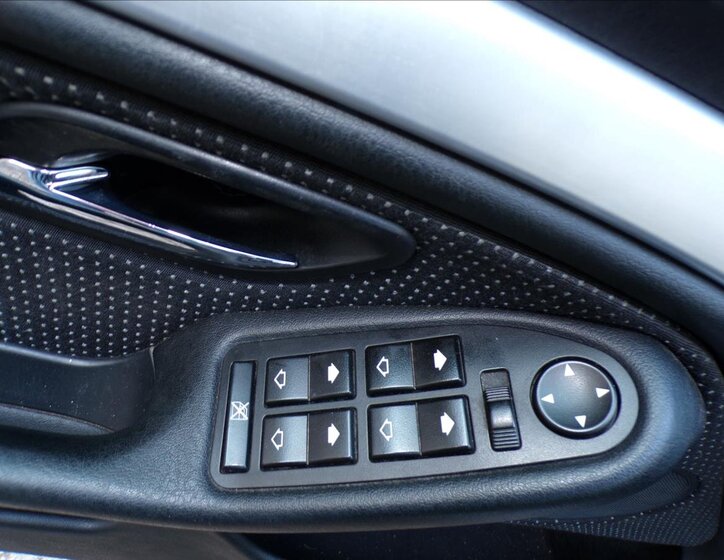 BMW Řada 5 Kombi 2,2 l 125 kw