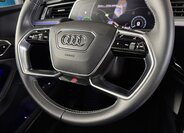Audi e-tron SUV / Terénní 0,0 300 kw