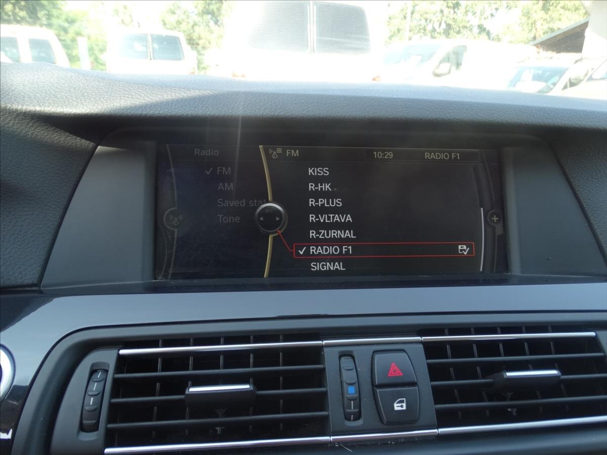 BMW Řada 5 Kombi 3,0 l 150 kw