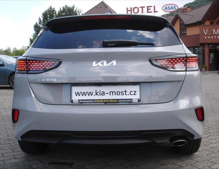 KIA Ceed 8