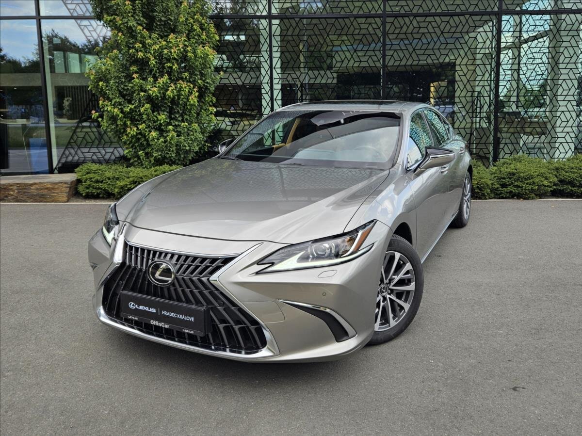 Lexus ES 300h Sedan / Limuzína 2,5 l 160 kw