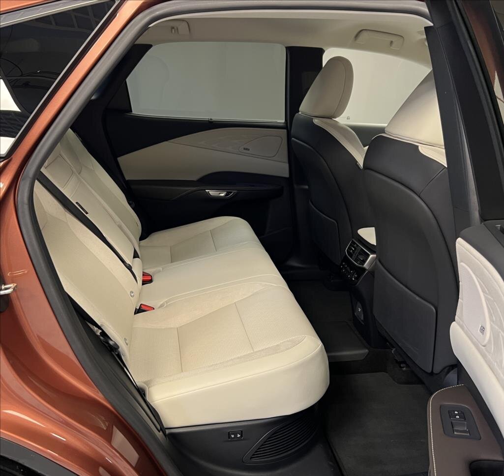 Lexus RX 450h plus SUV 2,5 l 227 kw