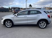 Mercedes-Benz GLA 8