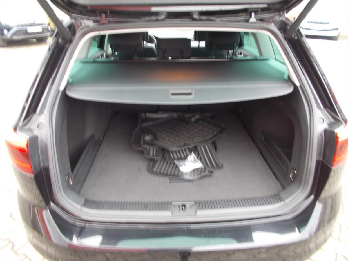 Volkswagen Passat Kombi 2,0 l 110 kw