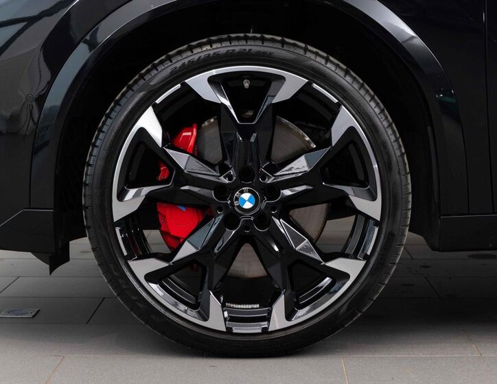 BMW X2 SUV 2,0 l 221 kw