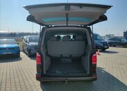 Volkswagen Caravelle 9