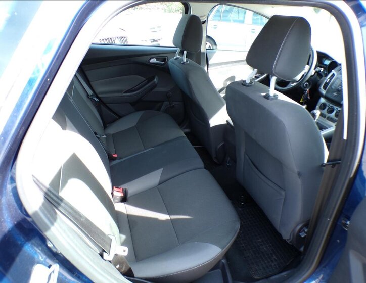 Ford Focus Kombi 998,0 92 kw