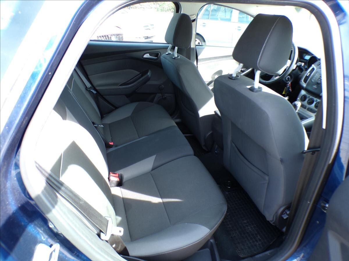 Ford Focus Kombi 998,0 92 kw