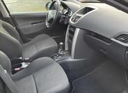 Peugeot 207 23