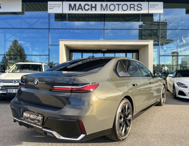 BMW Řada 7 5