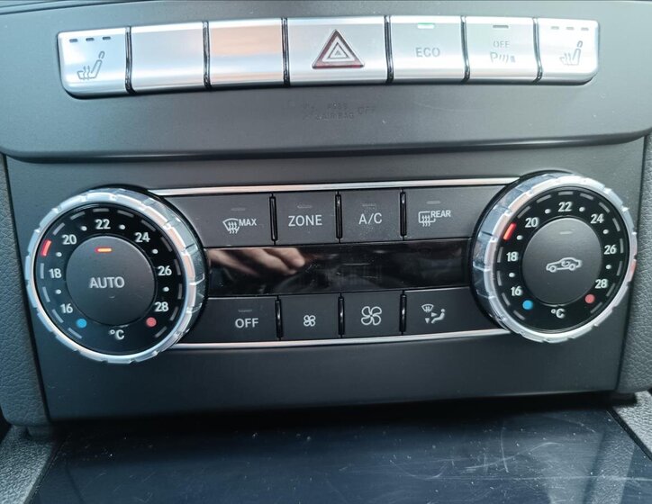 Mercedes-Benz Třídy C Kupé 2,1 l 150 kw