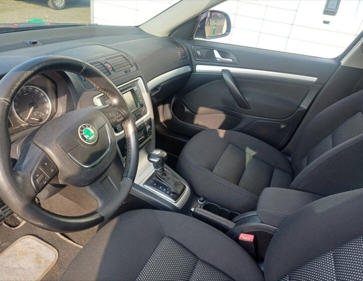 Škoda Octavia Kombi 2,0 l 103 kw