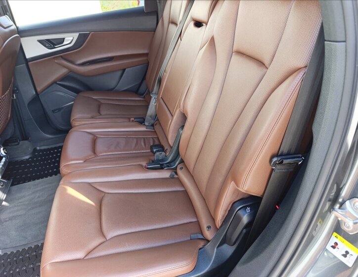 Audi Q7 SUV / Terénní 3,0 l 245 kw