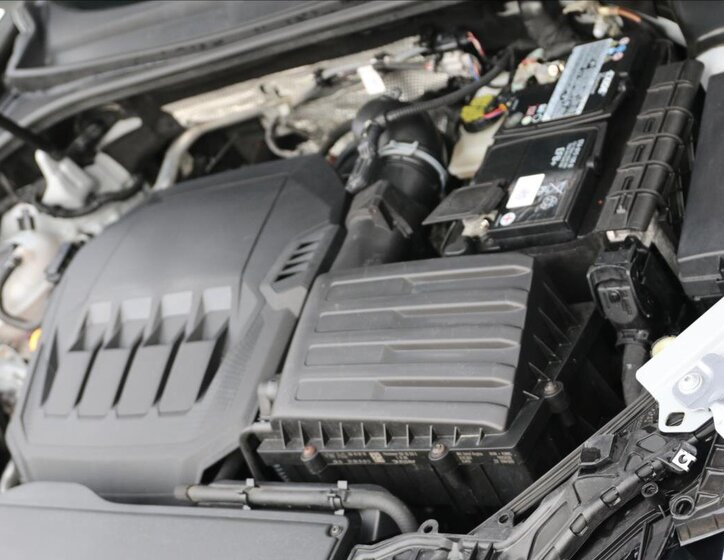 Audi Q3 SUV 2,3 l 137 kw