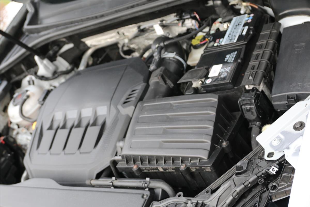 Audi Q3 SUV 2,3 l 137 kw