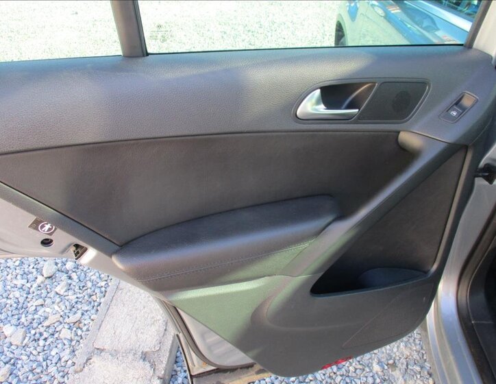 Volkswagen Tiguan SUV 2,0 l 103 kw