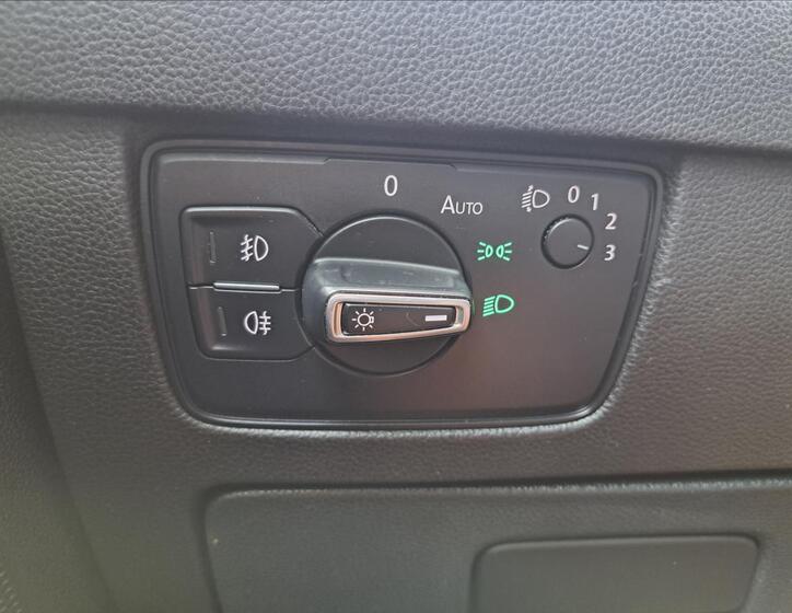 Volkswagen Passat 12