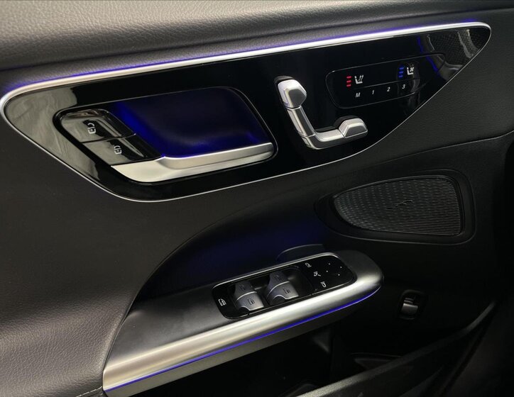 Mercedes-Benz Třídy C 12