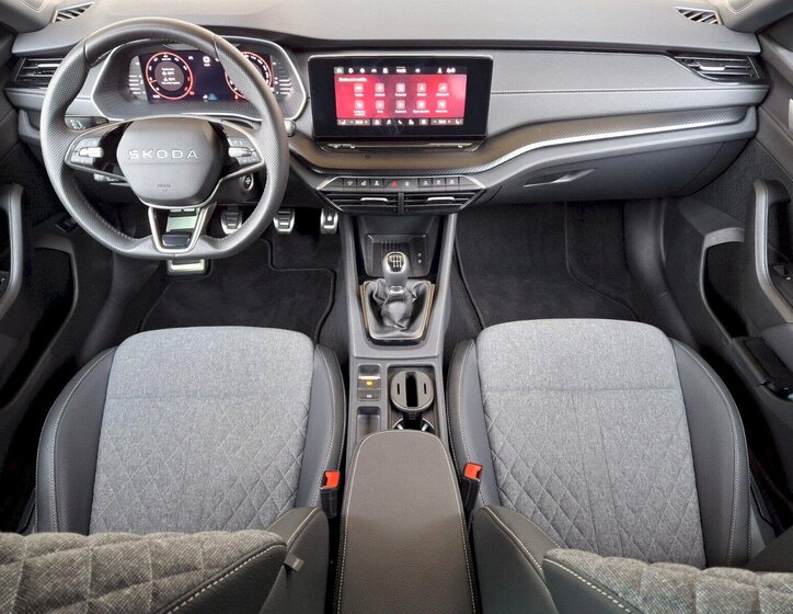 Škoda Octavia Sedan / Limuzína 1,5 l 110 kw