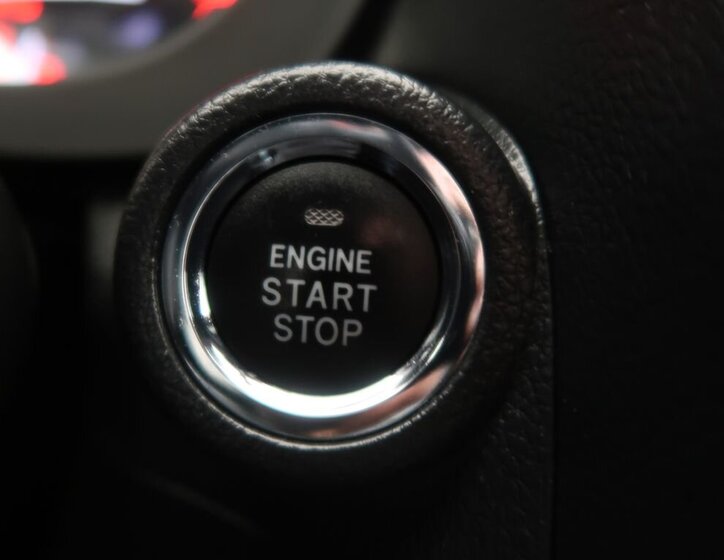 Subaru WRX STI Sedan / Limuzína 2,5 l 221 kw