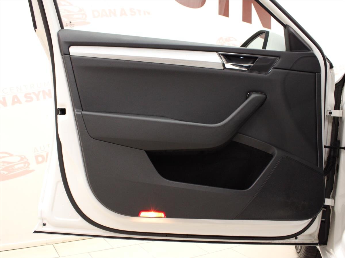 Škoda Superb Kombi 2,0 l 110 kw