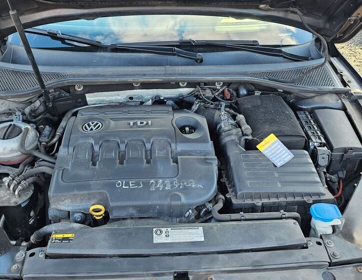 Volkswagen Passat Kombi 1,6 l 88 kw