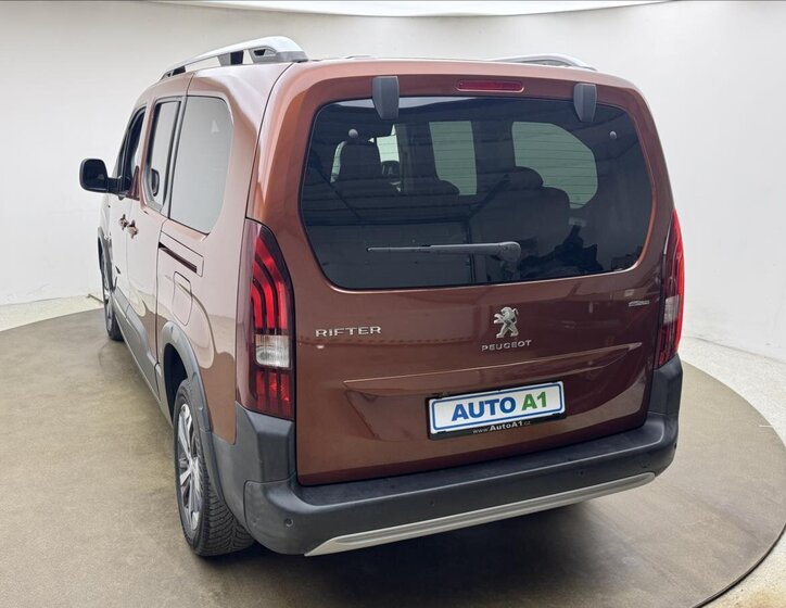 Peugeot Rifter MPV 1,5 l 96 kw