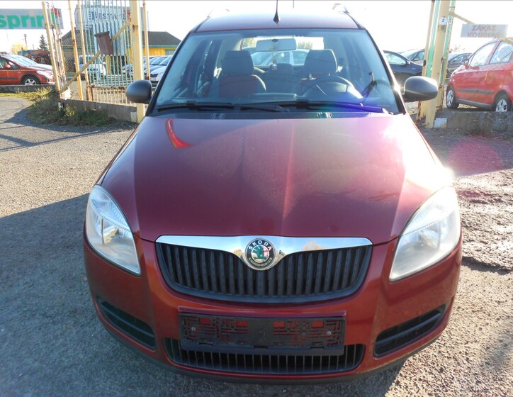 Škoda Roomster 24