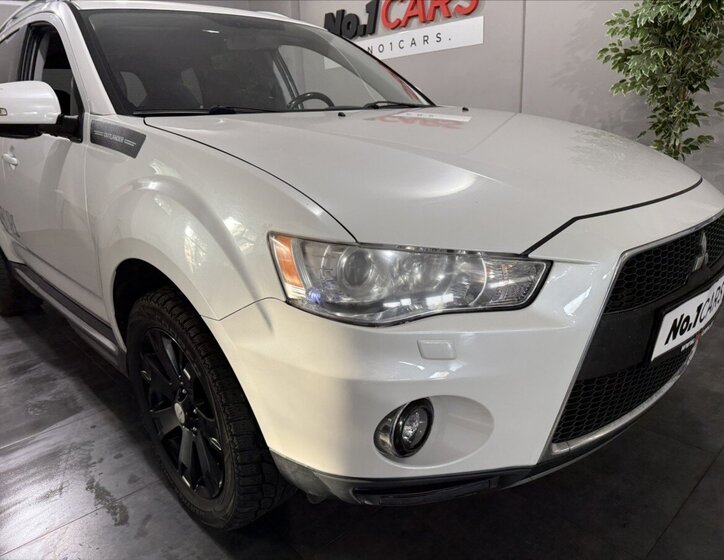 Mitsubishi Outlander SUV / Terénní 2,2 l 115 kw