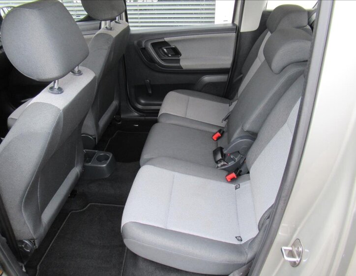 Škoda Roomster Hatchback 1,2 l 51 kw