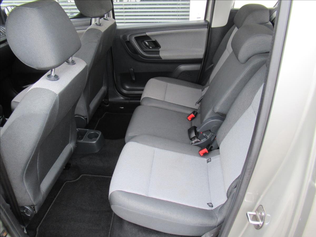 Škoda Roomster Hatchback 1,2 l 51 kw