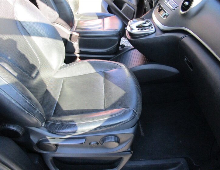 Mercedes-Benz Třídy V Kombi 2,1 l 140 kw