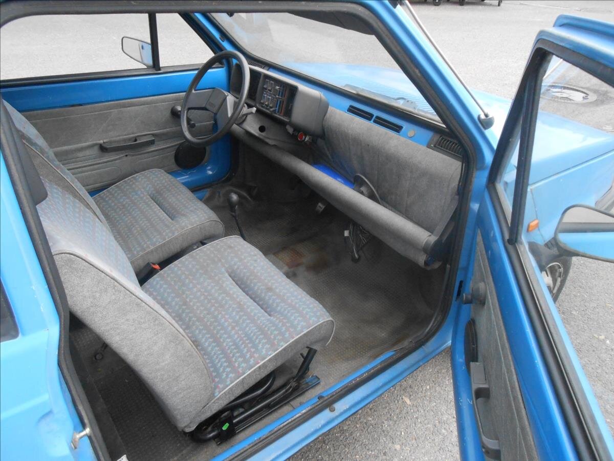 Seat Marbella Hatchback 843,0 25 kw