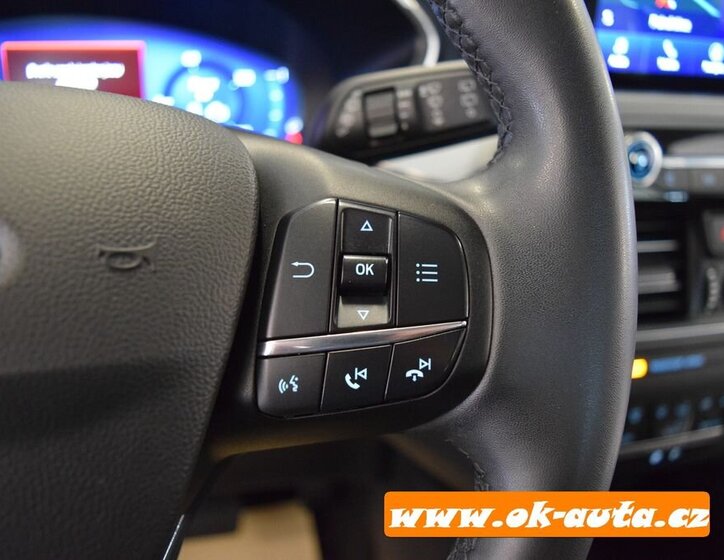 Ford Kuga SUV / Terénní 2,5 l 112 kw