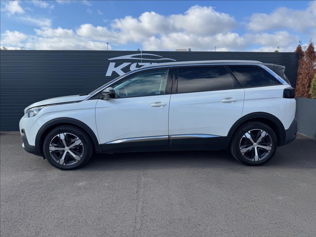 Peugeot 5008 SUV / Terénní 2,0 l 110 kw