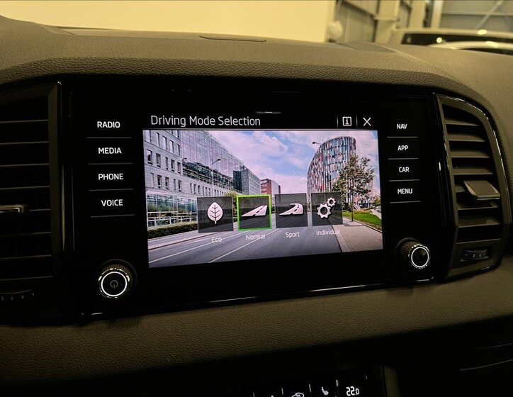 Škoda Karoq SUV 1,5 l 110 kw